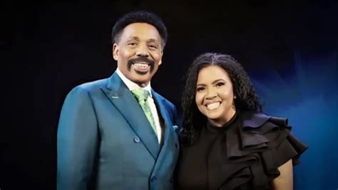 Tony Evans Brings Up the Mixed Emotions of。